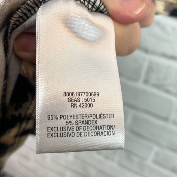 Jaclyn Smith Collection Animal Print 3/4 Sleeve Shift Dress Size Small - Picture 11 of 11